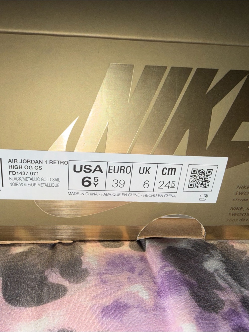 Nike Air Jordan 1 Mid Sneakers - Black/Gold - Picture 4 of 4
